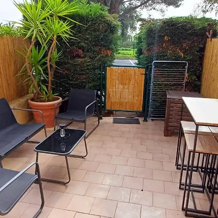 Charmant Studio En Rez De Jardin Dans Propriete Prive Pour 4 Personnes La Londe-les-Maures Exterior foto
