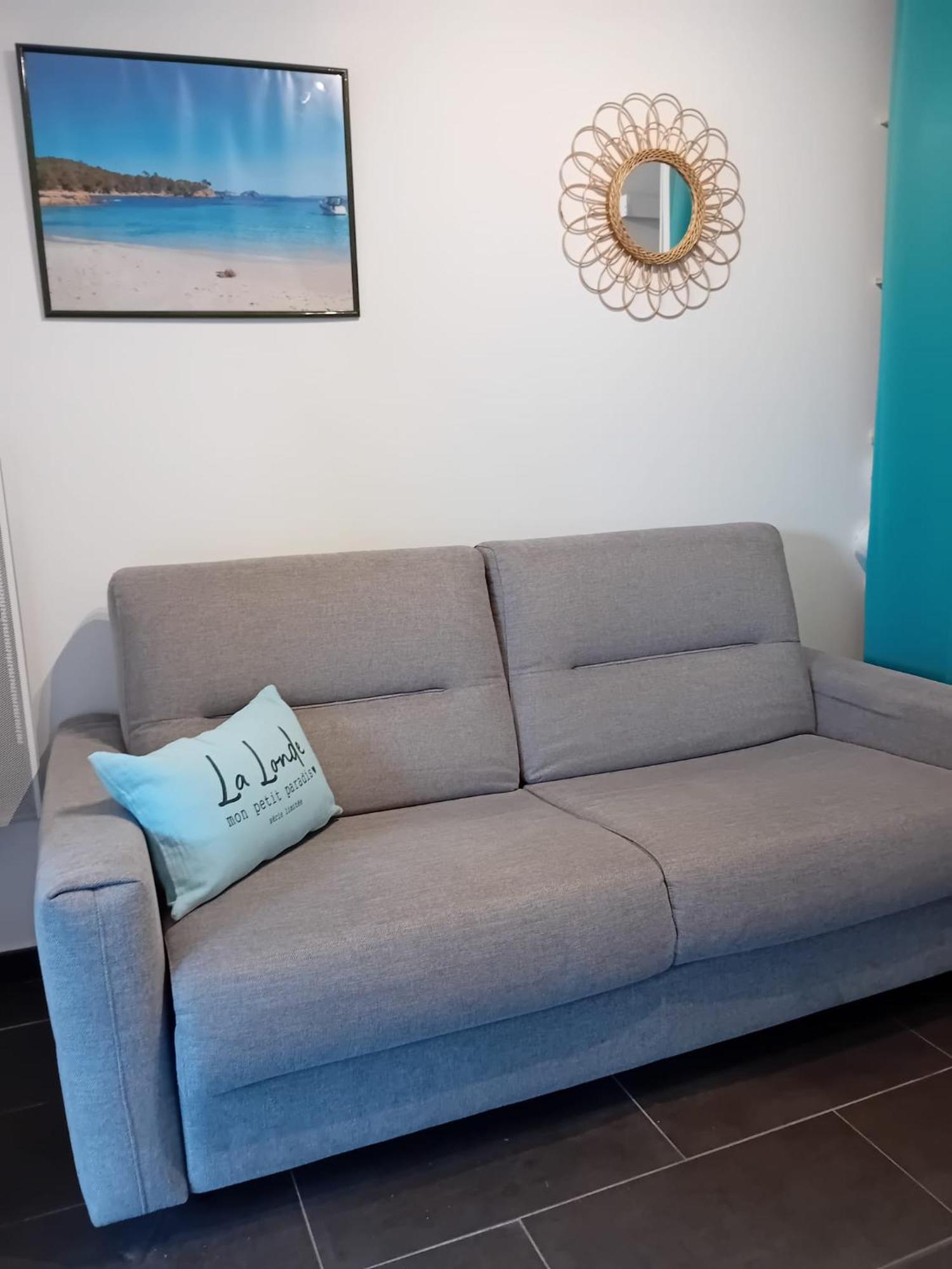 En Rez De Jardin Dans Propriete Prive Pour 4 Personnes La Londe-les-Maures