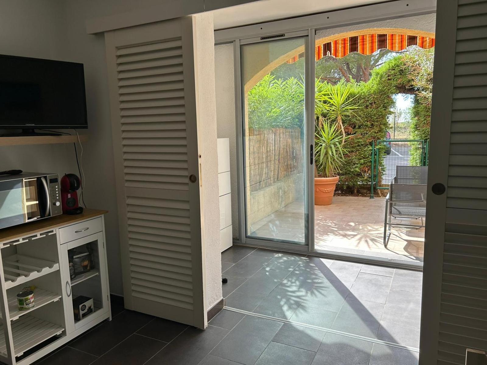 En Rez De Jardin Dans Propriete Prive Pour 4 Personnes Apartment