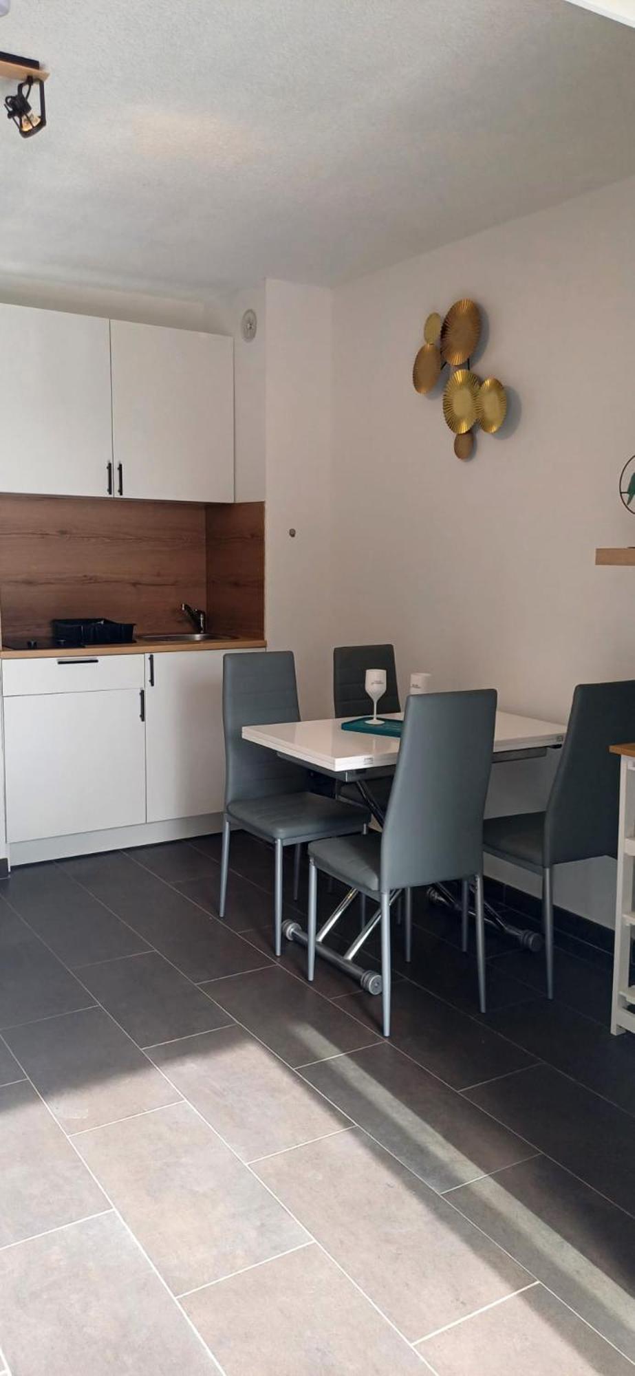 En Rez De Jardin Dans Propriete Prive Pour 4 Personnes *
